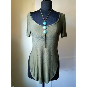 Kendall & Kylie Olive Graphic Tee XS